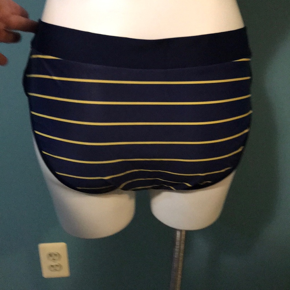 Two Piece Tankini - Picture 5 of 7